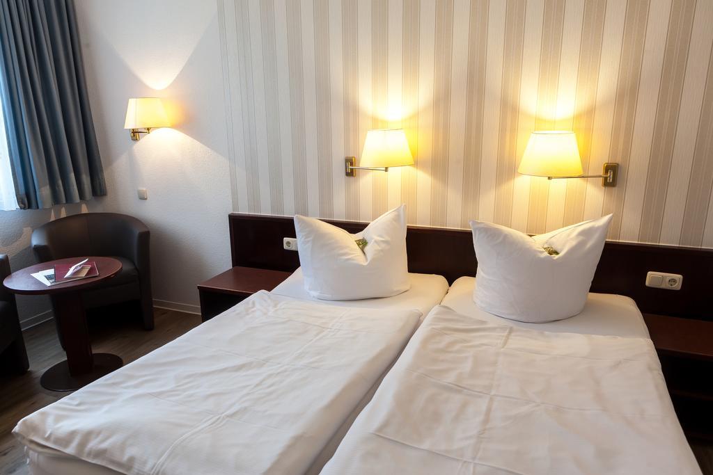 קותן Hotel Anhalt מראה חיצוני תמונה